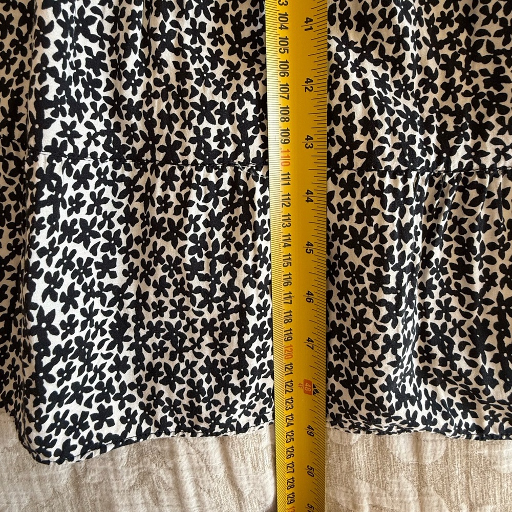 Max Studio Black and White Sleeveless V-Neck Maxi Sundress SZ.M - Picture 5 of 8